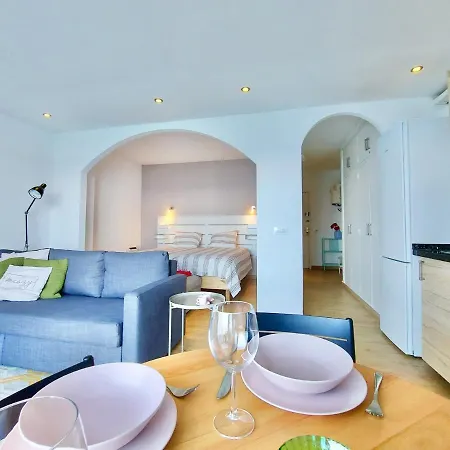Apartment Seaview Terrace By Tor